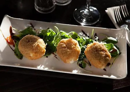 Hampton By Hilton Centre Hotel