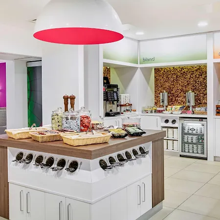 Hampton By Hilton Centre Hotel 3*