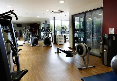Hampton By Hilton Centre Отель