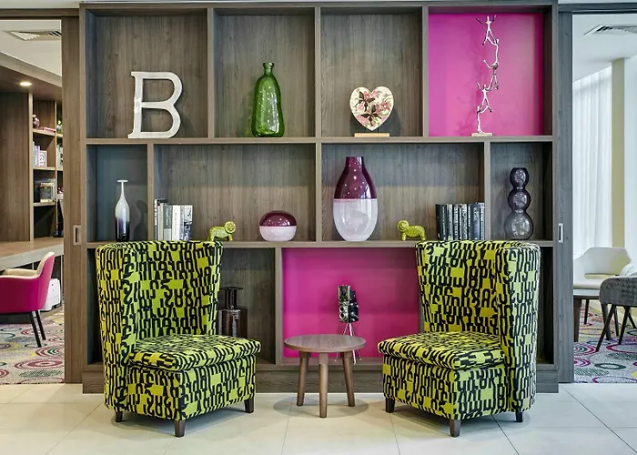 Hampton By Hilton Centre Готель