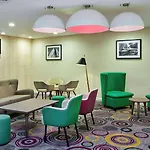 Hampton By Hilton Centre Hotel 3*