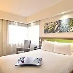 Hampton By Hilton Centre 3*