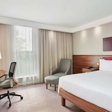 Hampton By Hilton Centre
