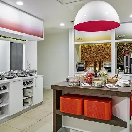 Готель Hampton By Hilton Centre Бристоль