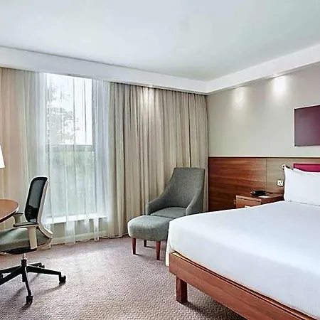 Hampton By Hilton Centre Hotel