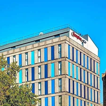 Hotel Hampton By Hilton Centre 3*