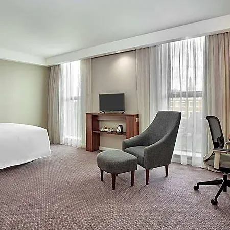 Hampton By Hilton Centre 3*