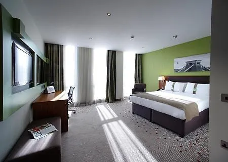 Hampton By Hilton Centre Hotel 3*