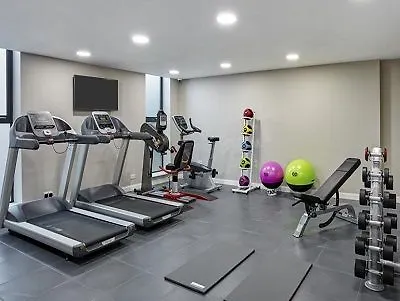 Hampton By Hilton Centre Готель