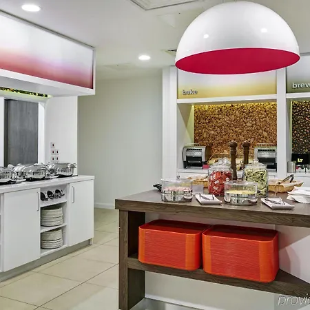 Hampton By Hilton Centre Hotel 3*