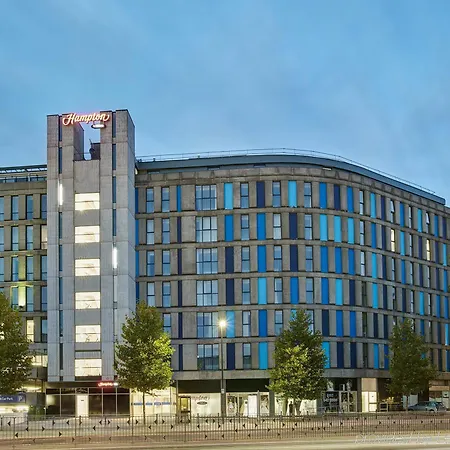 Hotel Hampton By Hilton Centre 3*