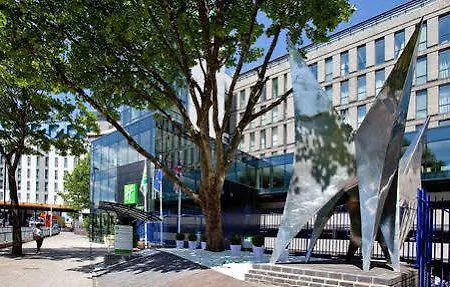 Hampton By Hilton Centre Hotel
