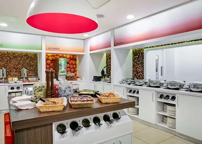 Hampton By Hilton Centre Hotel