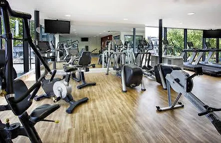 Hampton By Hilton Centre Отель