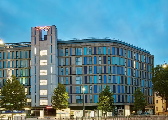 Hotell Hampton By Hilton Centre 3*